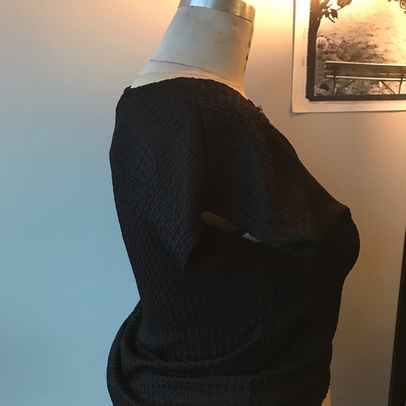 Black Chevrolet Top - Picture 5 of 6